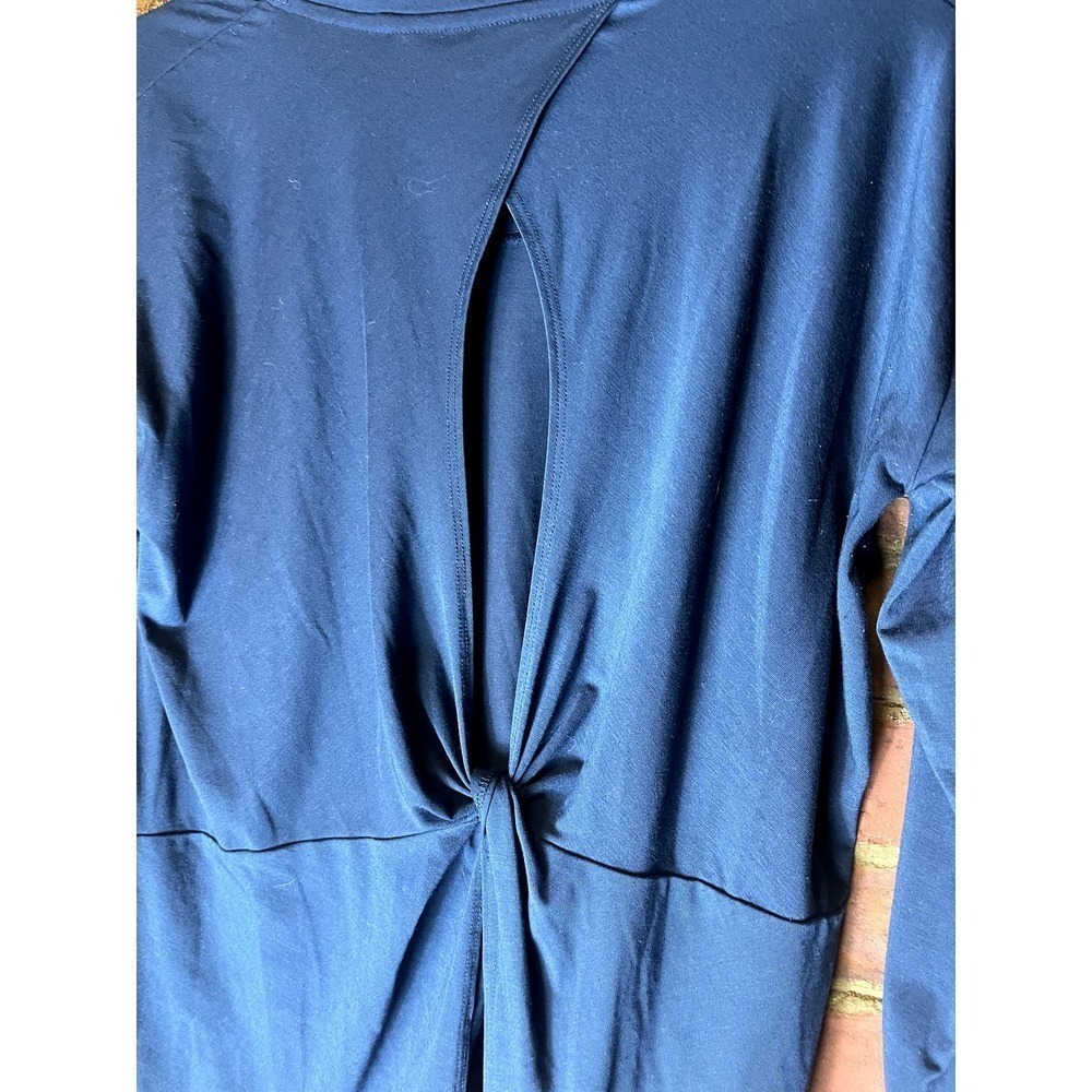 Athleta Essence Twist Long Sleeve, Constellation Blue - Picture 5 of 6